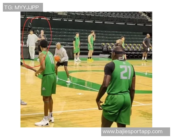 俄勒冈大学对阵莱斯大学林葳未能进入首发阵容引发关注 俄勒冈大学对阵莱斯大学林葳未能进入首发阵容引发关注