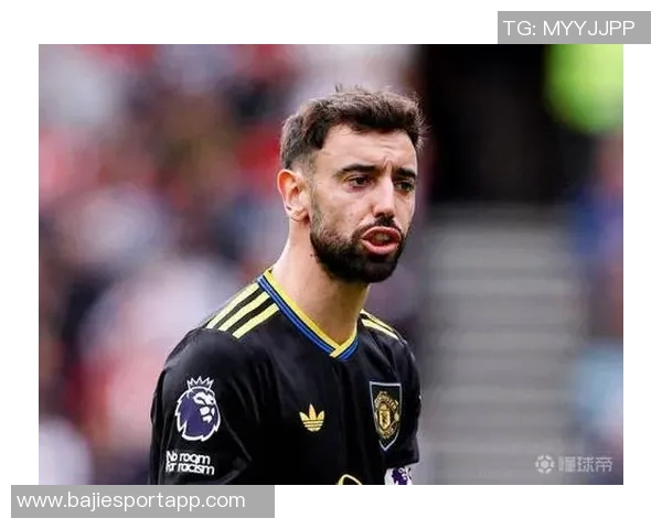 B费助力库尼亚适应压力并加练默契展现葡语球员团结精神 B费助力库尼亚适应压力并加练默契展现葡语球员团结精神