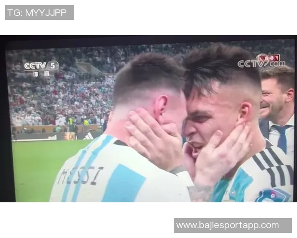 德保罗精准传中梅西头球攻门险些得手被门将神勇扑出 德保罗精准传中梅西头球攻门险些得手被门将神勇扑出